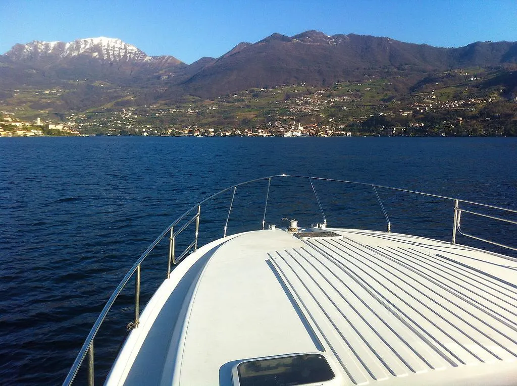 Boats & Breakfast Genova Porto Antico Fortyseven Hotel Italy