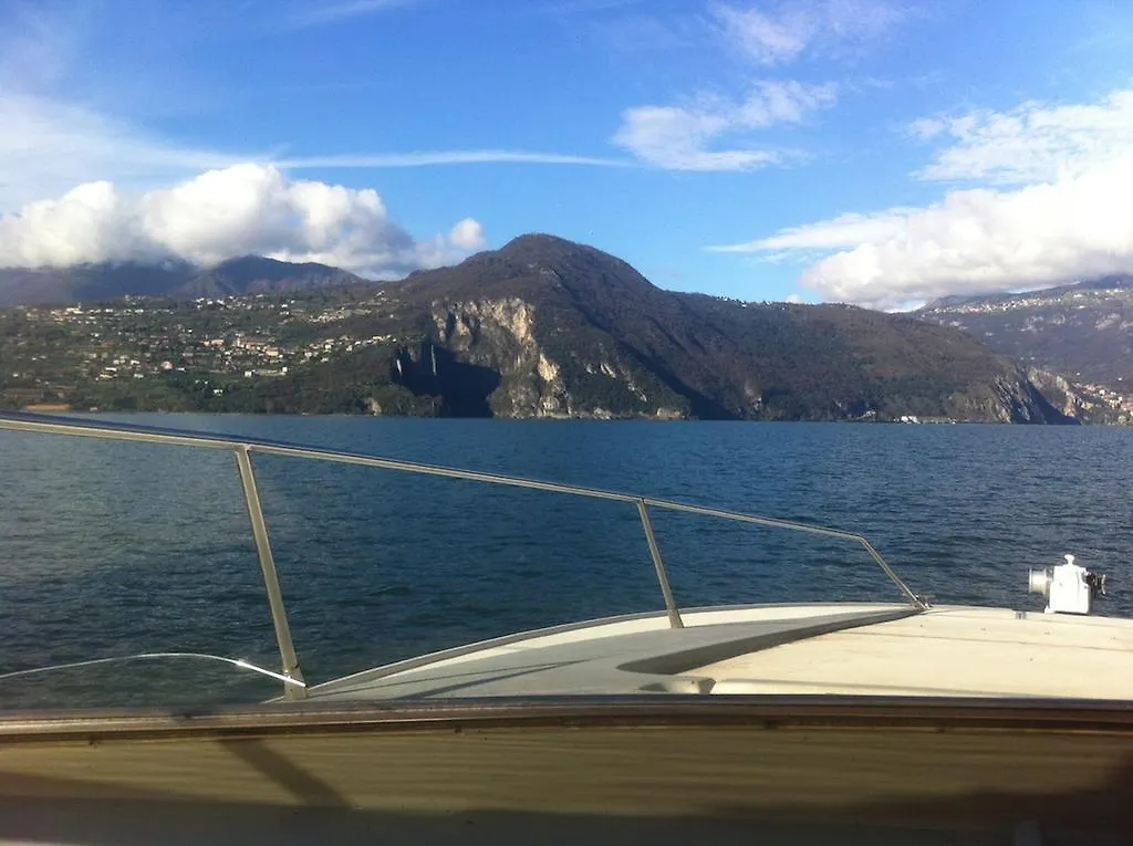 Botel Boats & Breakfast Genova Porto Antico Fortyseven Hotel