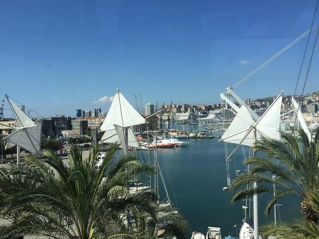 Boats & Breakfast Genova Porto Antico Fortyseven Hotel Botel Genoa